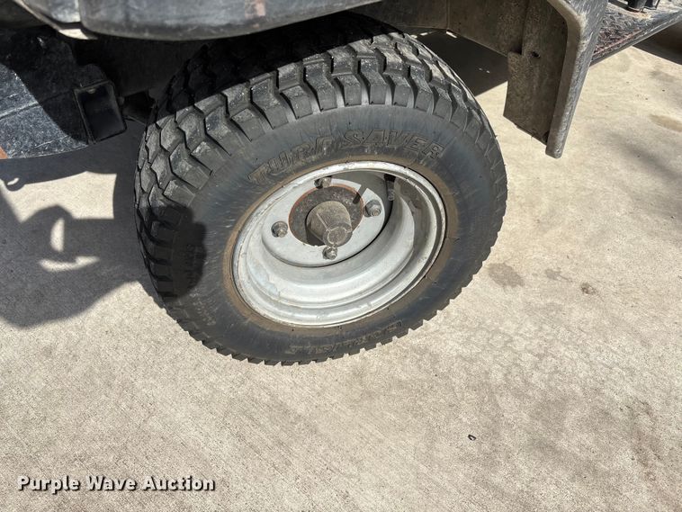 image for item EV2049 2004 Kawasaki Mule 3000 utility vehicle