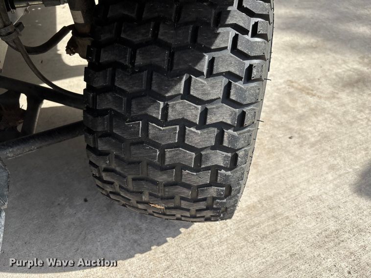 image for item EV2049 2004 Kawasaki Mule 3000 utility vehicle