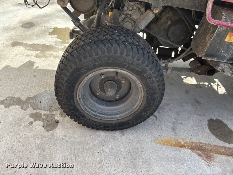 image for item EV2049 2004 Kawasaki Mule 3000 utility vehicle