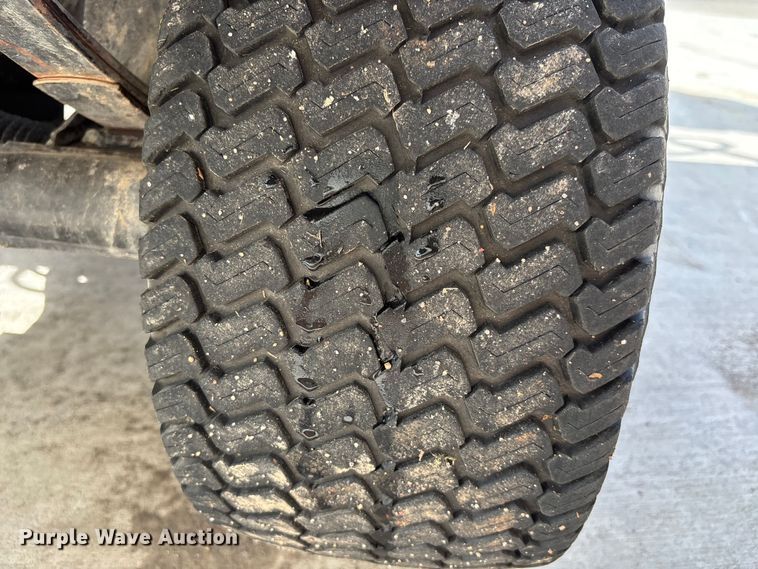 image for item EV2049 2004 Kawasaki Mule 3000 utility vehicle