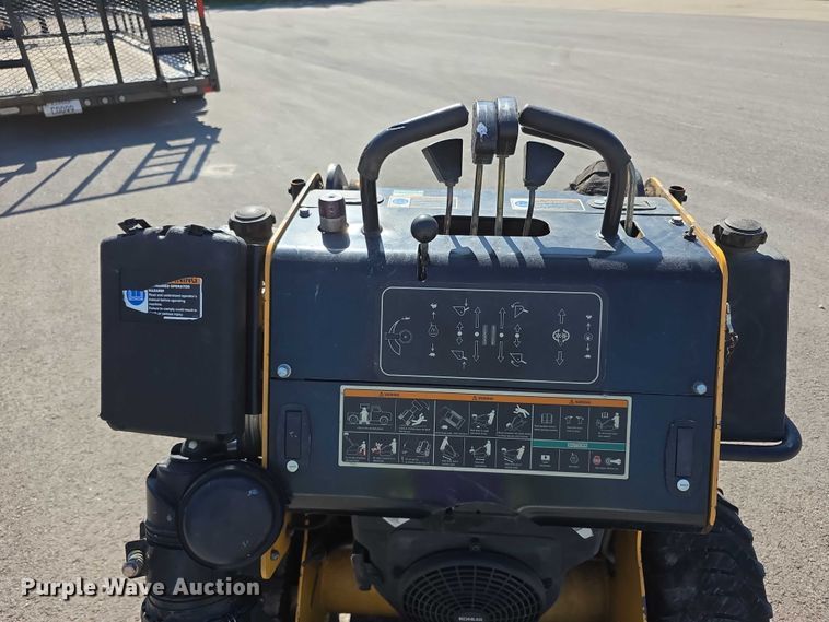image for item EV2050 Boxer 427W compact utility loader