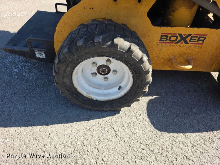 image for item EV2050 Boxer 427W compact utility loader