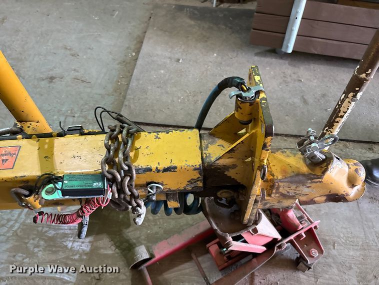 image for item EV2054 1996 Vermeer SC672A stump grinder