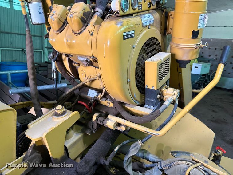 image for item EV2054 1996 Vermeer SC672A stump grinder