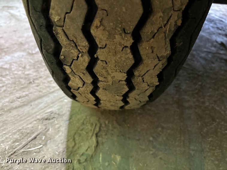 image for item EV2054 1996 Vermeer SC672A stump grinder