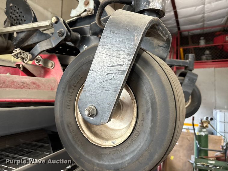image for item EV2056 Lawn equipment