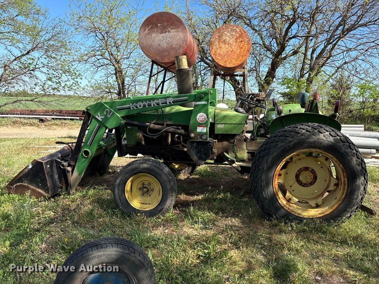 image for item EV2057 1969 John Deere 820 tractor