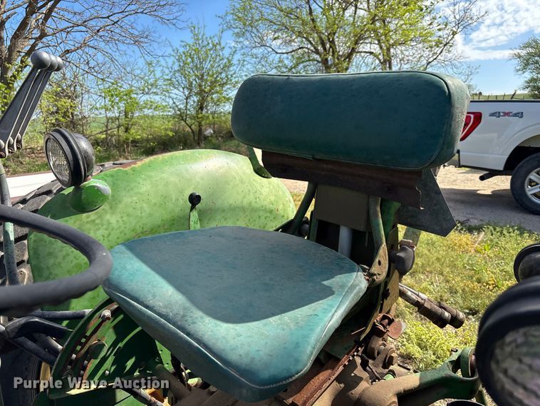 image for item EV2057 1969 John Deere 820 tractor