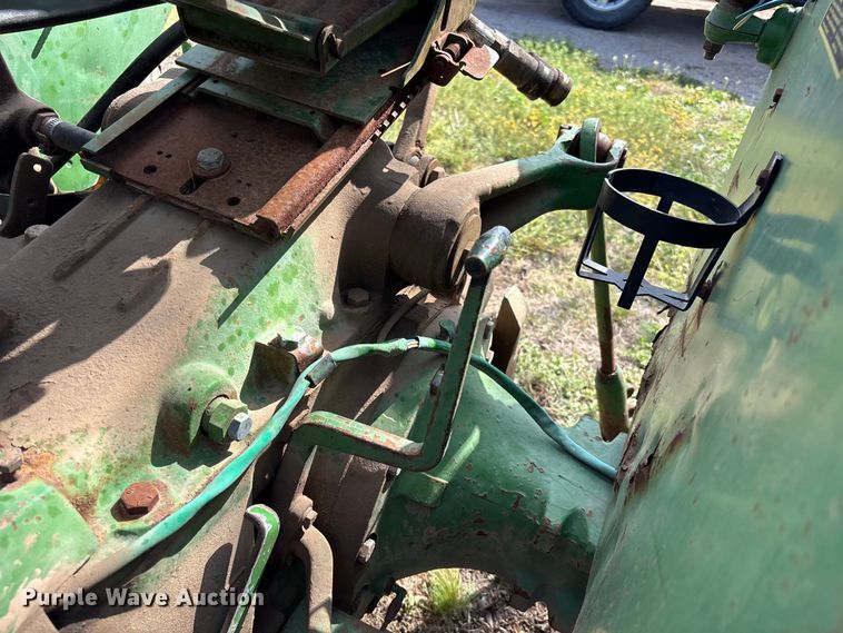 image for item EV2057 1969 John Deere 820 tractor