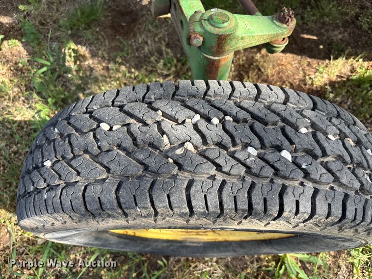 image for item EV2057 1969 John Deere 820 tractor