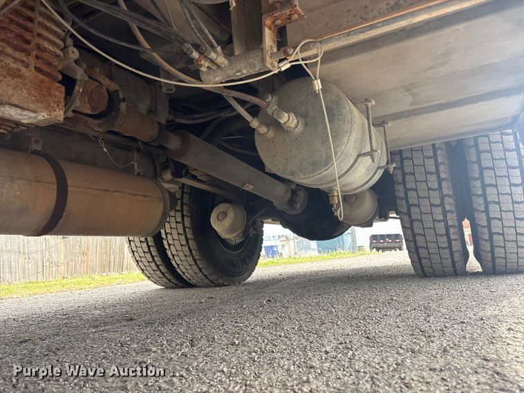 image for item EV2881 1990 Ford Cargo 8000 pumper fire truck