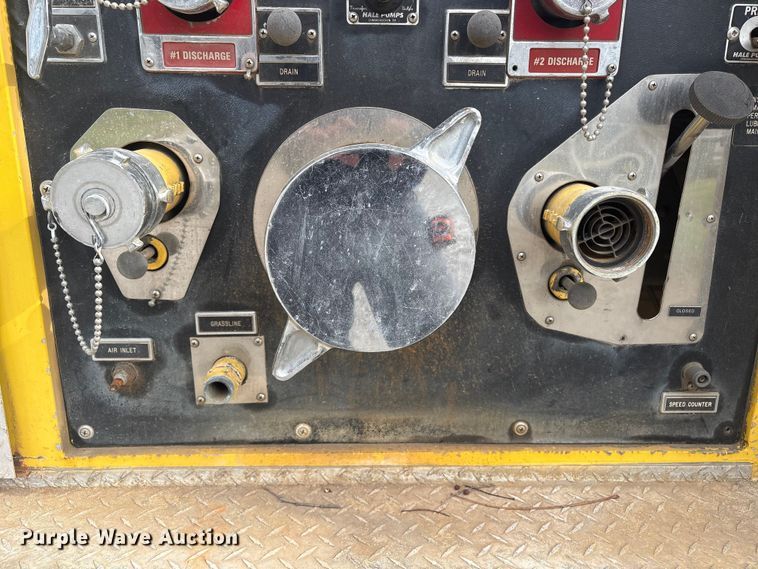 image for item EV2881 1990 Ford Cargo 8000 pumper fire truck