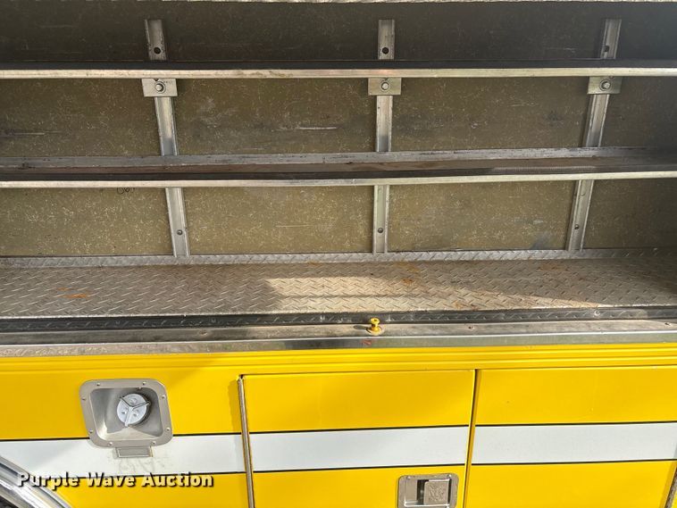 image for item EV2881 1990 Ford Cargo 8000 pumper fire truck