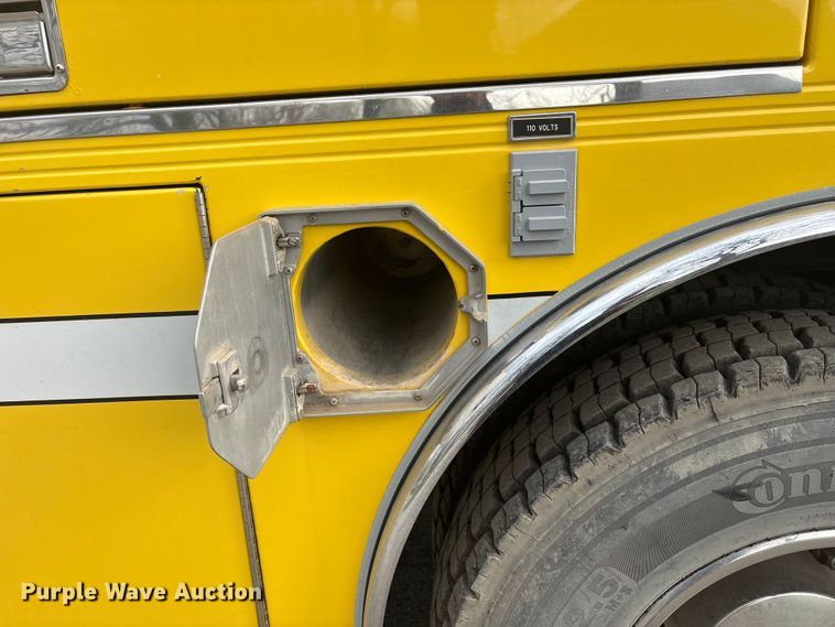 image for item EV2881 1990 Ford Cargo 8000 pumper fire truck