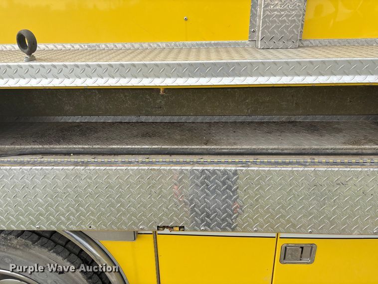 image for item EV2881 1990 Ford Cargo 8000 pumper fire truck