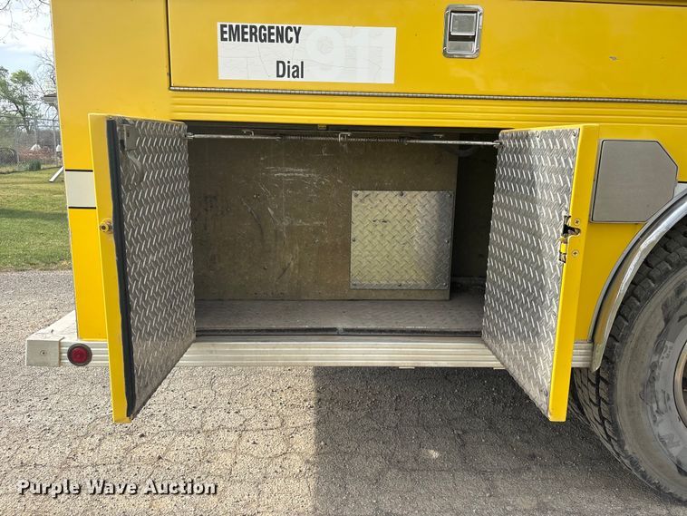 image for item EV2881 1990 Ford Cargo 8000 pumper fire truck