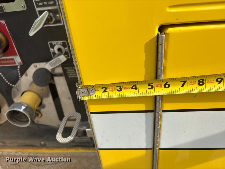 image for item EV2881 1990 Ford Cargo 8000 pumper fire truck