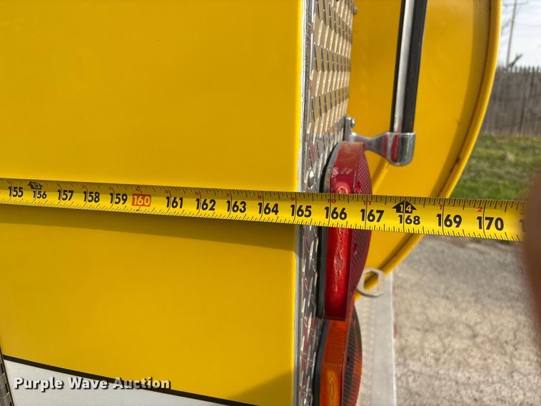 image for item EV2881 1990 Ford Cargo 8000 pumper fire truck