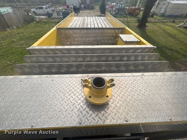 image for item EV2881 1990 Ford Cargo 8000 pumper fire truck