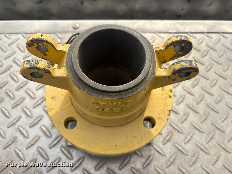 image for item EV2881 1990 Ford Cargo 8000 pumper fire truck