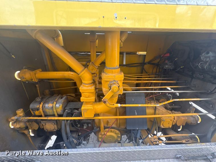 image for item EV2881 1990 Ford Cargo 8000 pumper fire truck