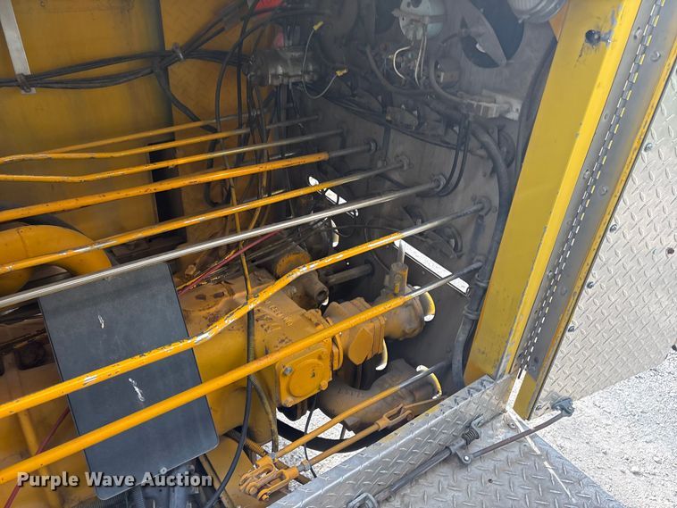 image for item EV2881 1990 Ford Cargo 8000 pumper fire truck