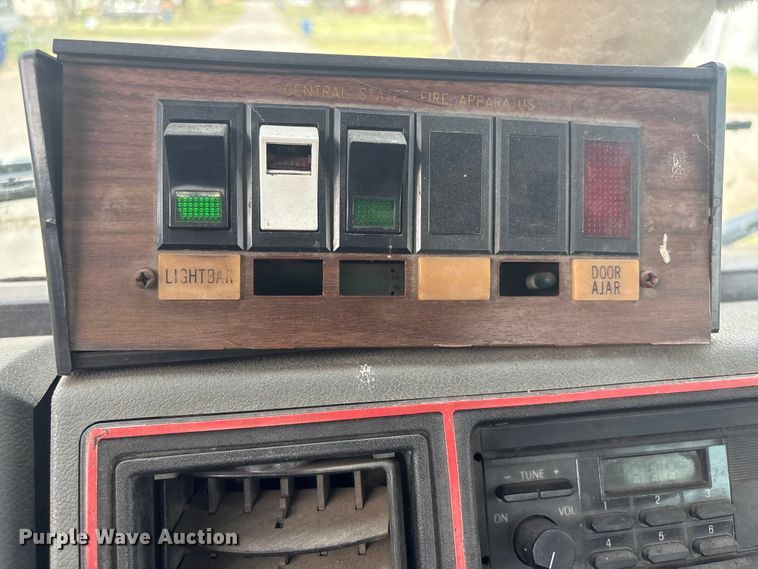 image for item EV2881 1990 Ford Cargo 8000 pumper fire truck