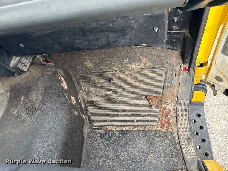 image for item EV2881 1990 Ford Cargo 8000 pumper fire truck