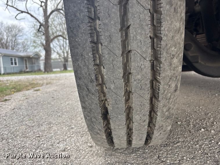 image for item EV2881 1990 Ford Cargo 8000 pumper fire truck