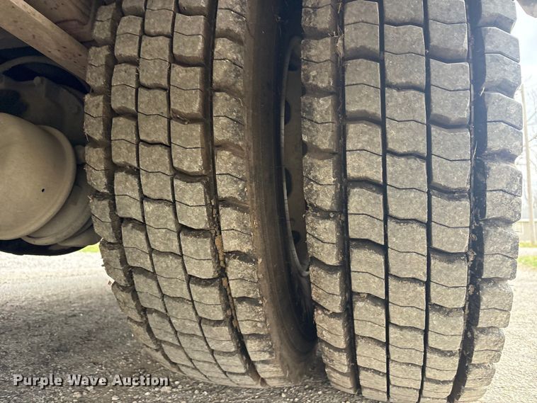 image for item EV2881 1990 Ford Cargo 8000 pumper fire truck