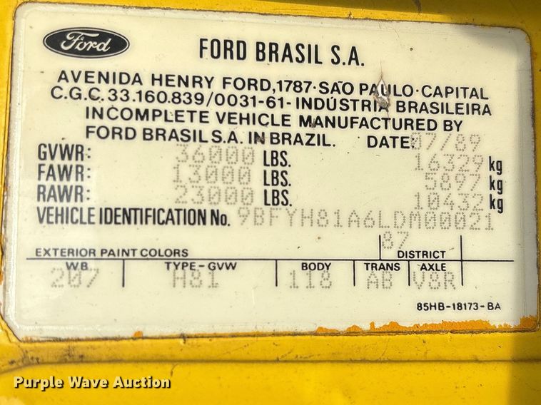 image for item EV2881 1990 Ford Cargo 8000 pumper fire truck