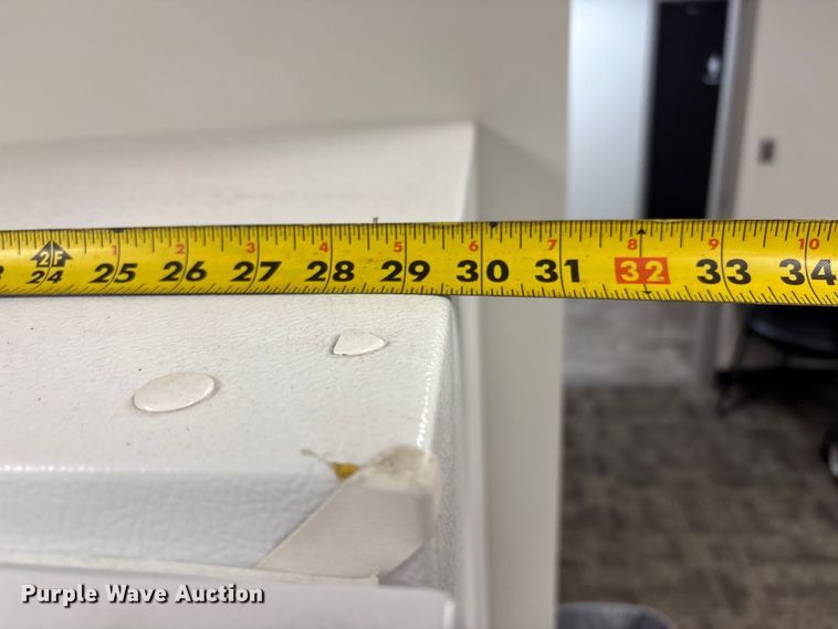 image for item EV2912 (5) refrigerators