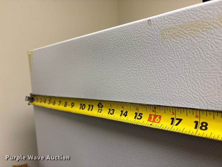 image for item EV2912 (5) refrigerators