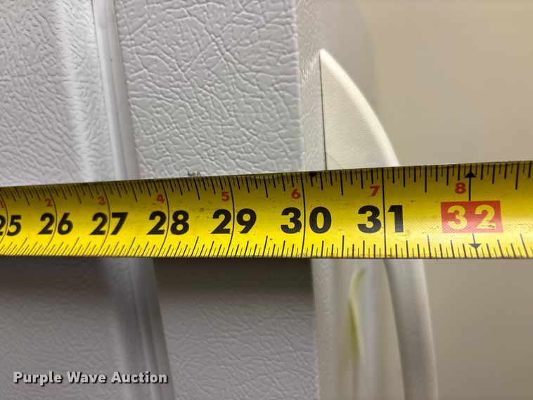 image for item EV2912 (5) refrigerators