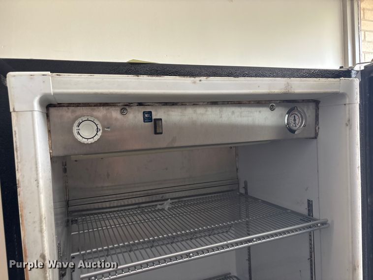 image for item EV2912 (5) refrigerators