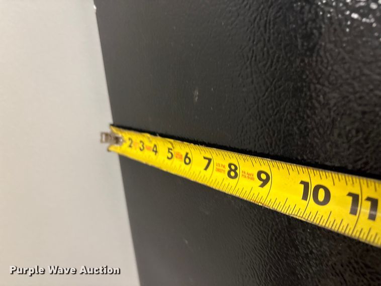 image for item EV2912 (5) refrigerators