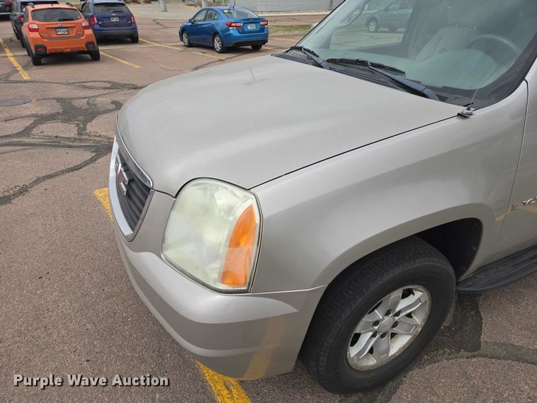 image for item EV5753 2008 GMC Yukon SUV