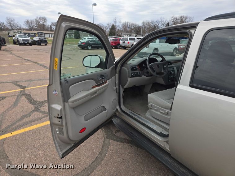 image for item EV5753 2008 GMC Yukon SUV