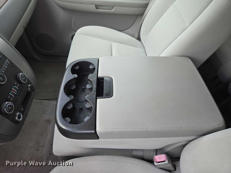 image for item EV5753 2008 GMC Yukon SUV