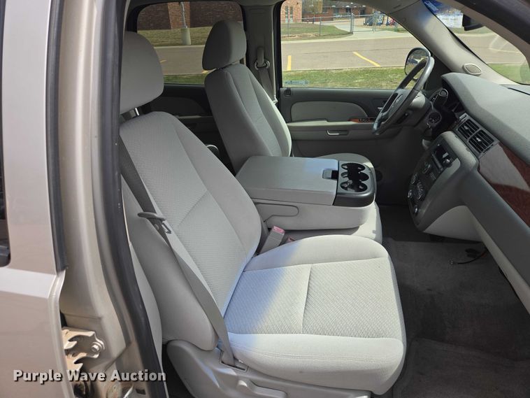 image for item EV5753 2008 GMC Yukon SUV