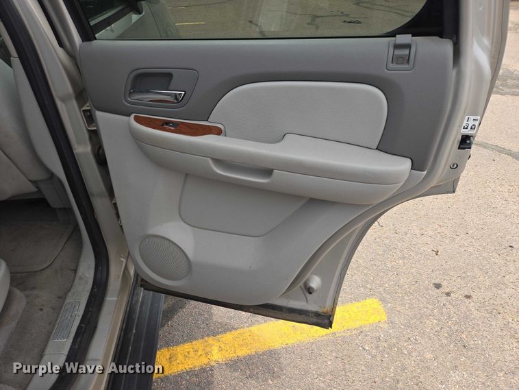 image for item EV5753 2008 GMC Yukon SUV