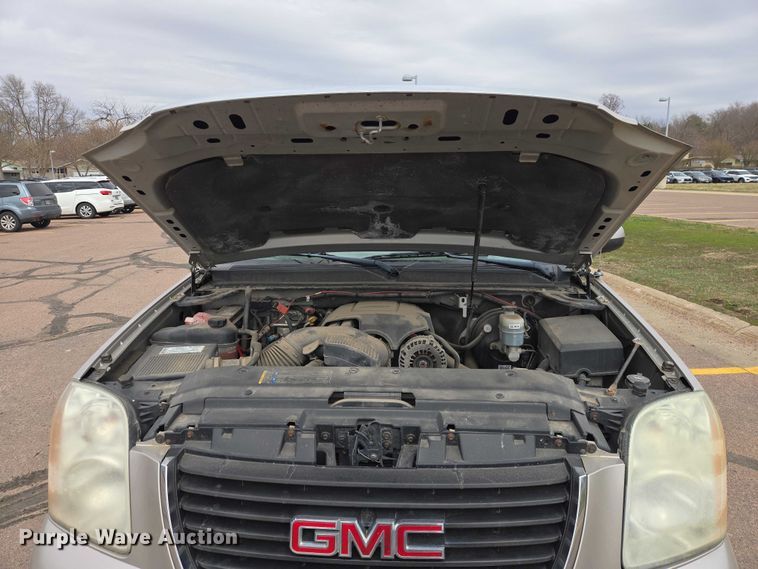 image for item EV5753 2008 GMC Yukon SUV
