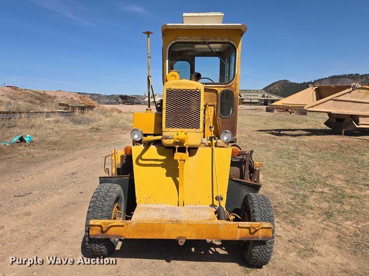 image for item EV5828 Broce D18 sweeper