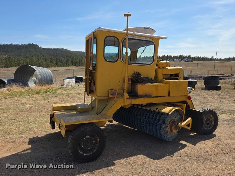 image for item EV5828 Broce D18 sweeper