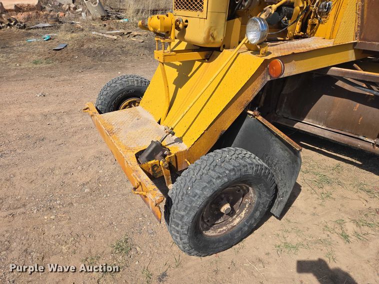 image for item EV5828 Broce D18 sweeper