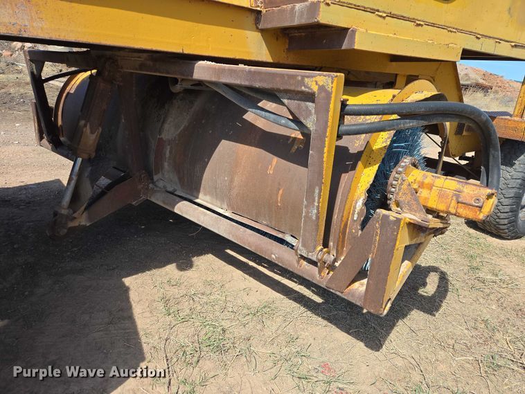 image for item EV5828 Broce D18 sweeper