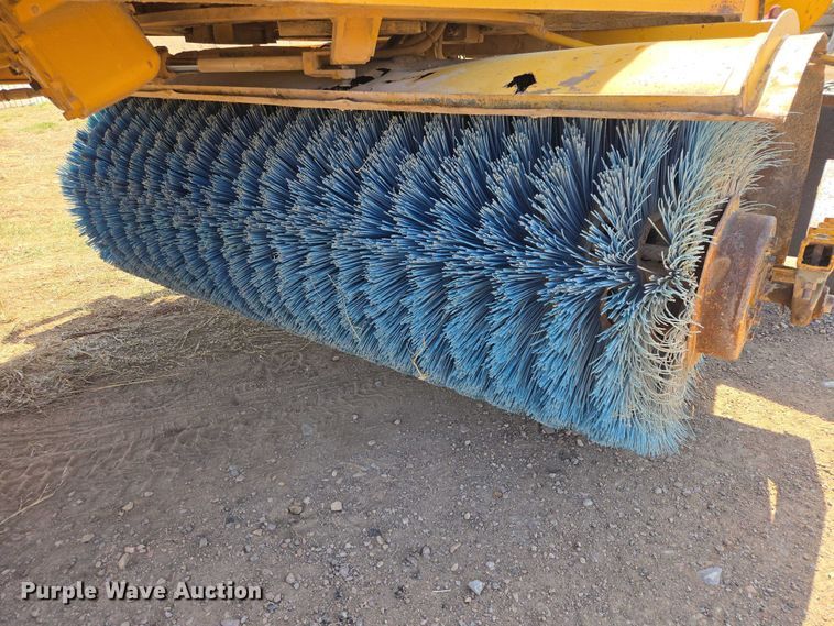 image for item EV5828 Broce D18 sweeper