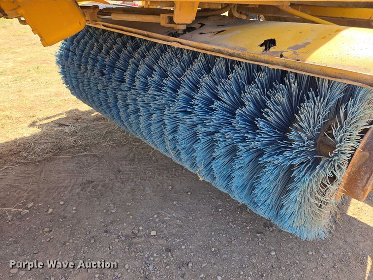 image for item EV5828 Broce D18 sweeper