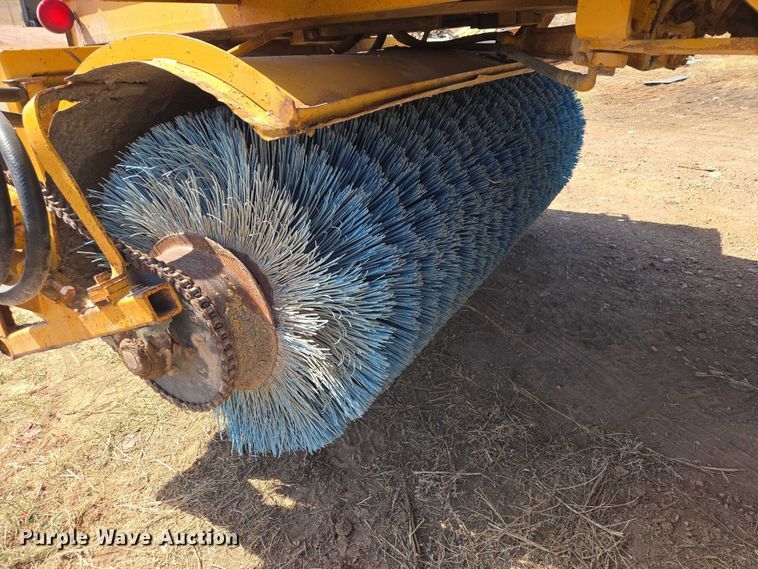 image for item EV5828 Broce D18 sweeper