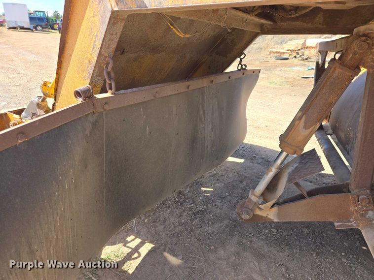 image for item EV5828 Broce D18 sweeper